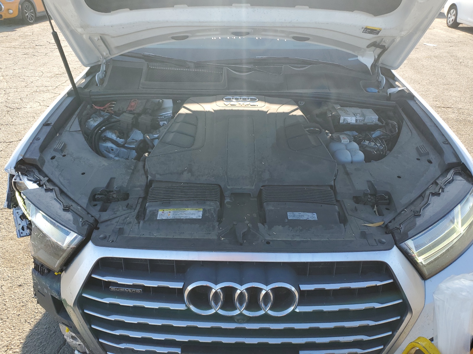 WA1VAAF75JD044254 2018 Audi Q7 Prestige