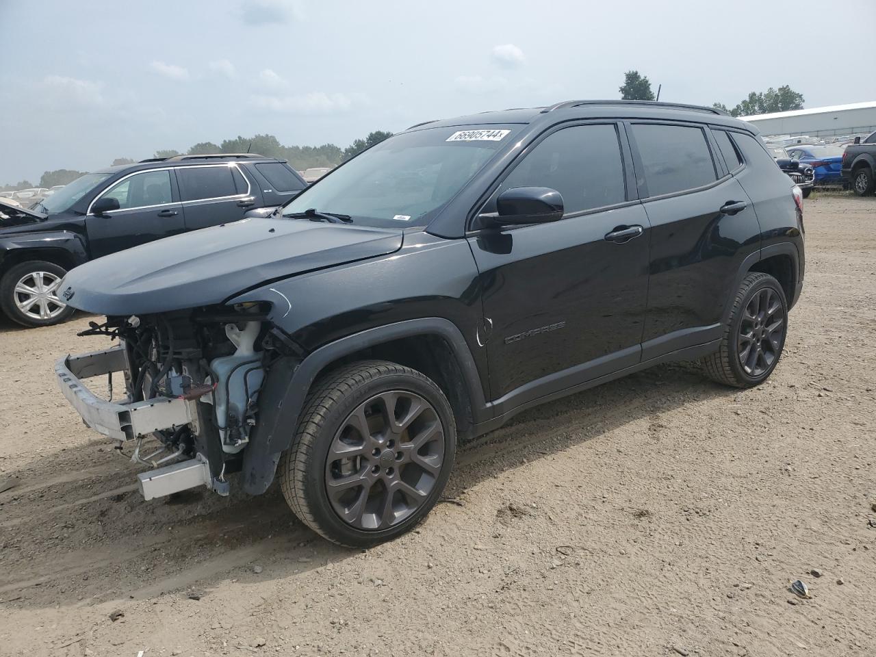 3C4NJDCB7KT754638 2019 JEEP COMPASS - Image 1