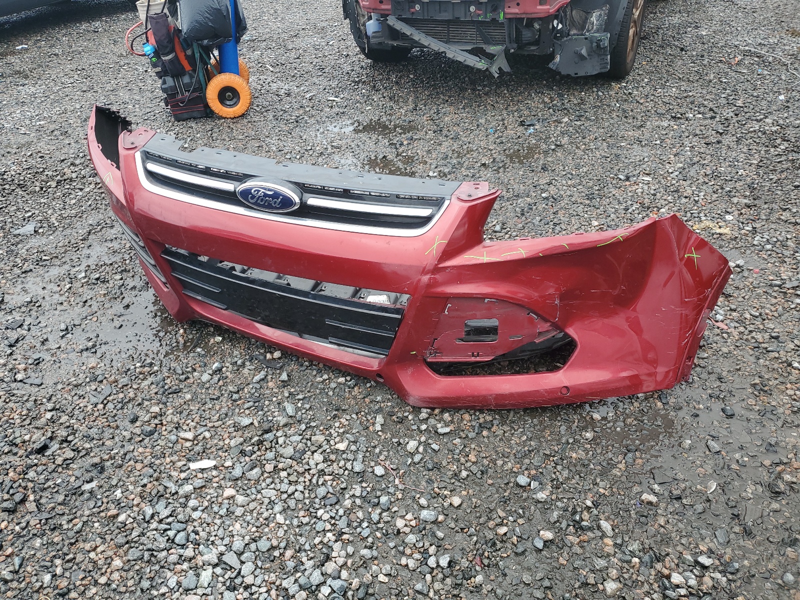 1FMCU0J94EUC46253 2014 Ford Escape Titanium