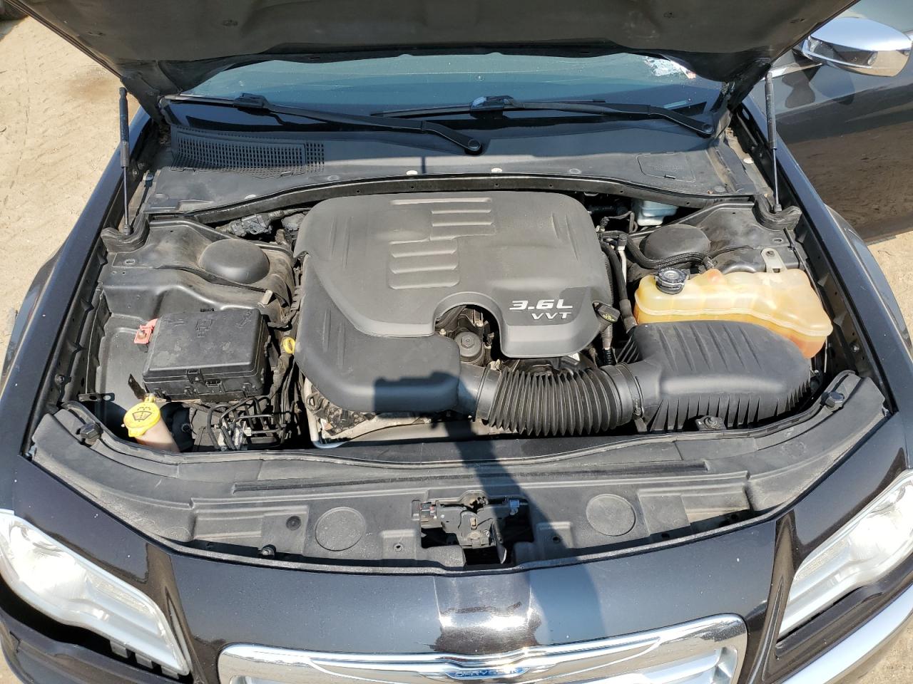 2013 Chrysler 300C VIN: 2C3CCAEG1DH529110 Lot: 67605184