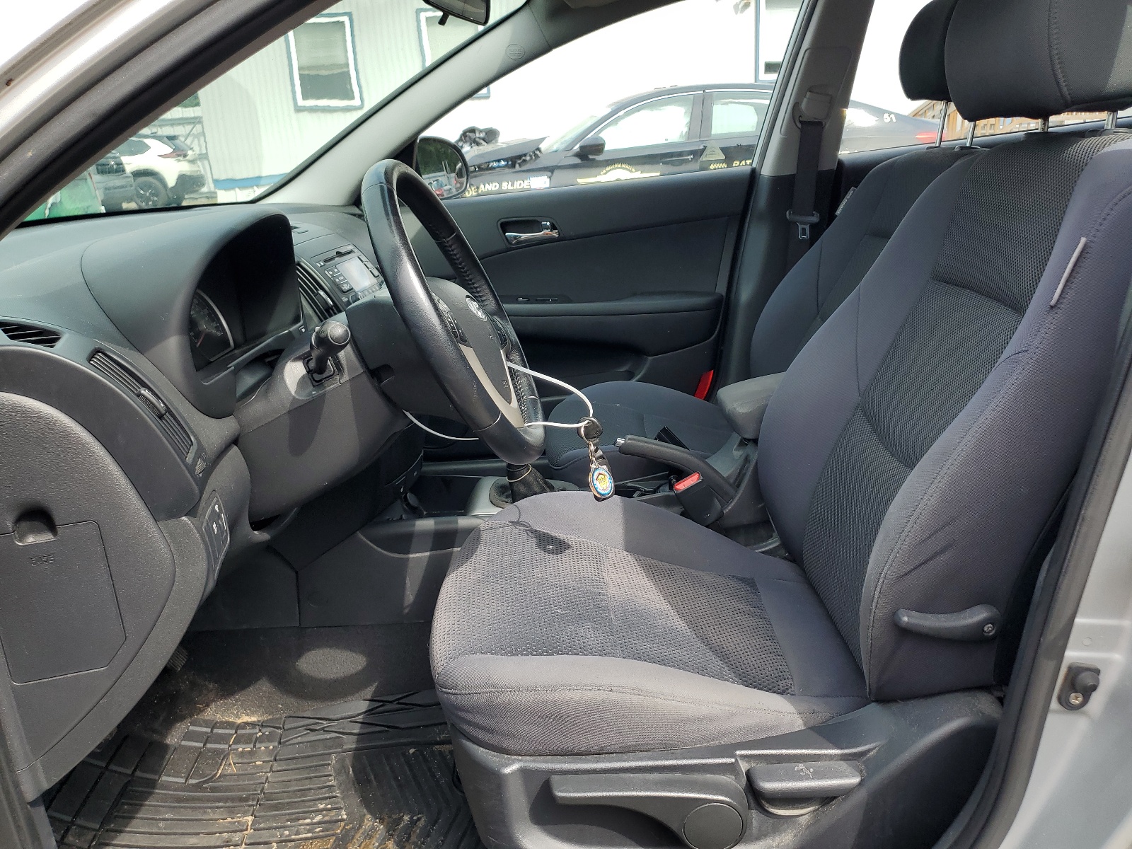 KMHDC8AE5AU064686 2010 Hyundai Elantra Touring Gls