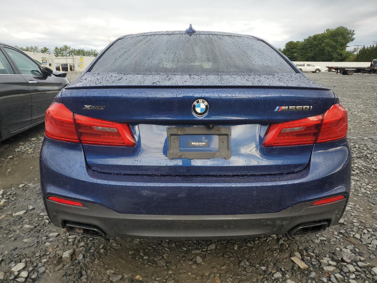 WBAJB9C51KB288254 2019 BMW M550Xi