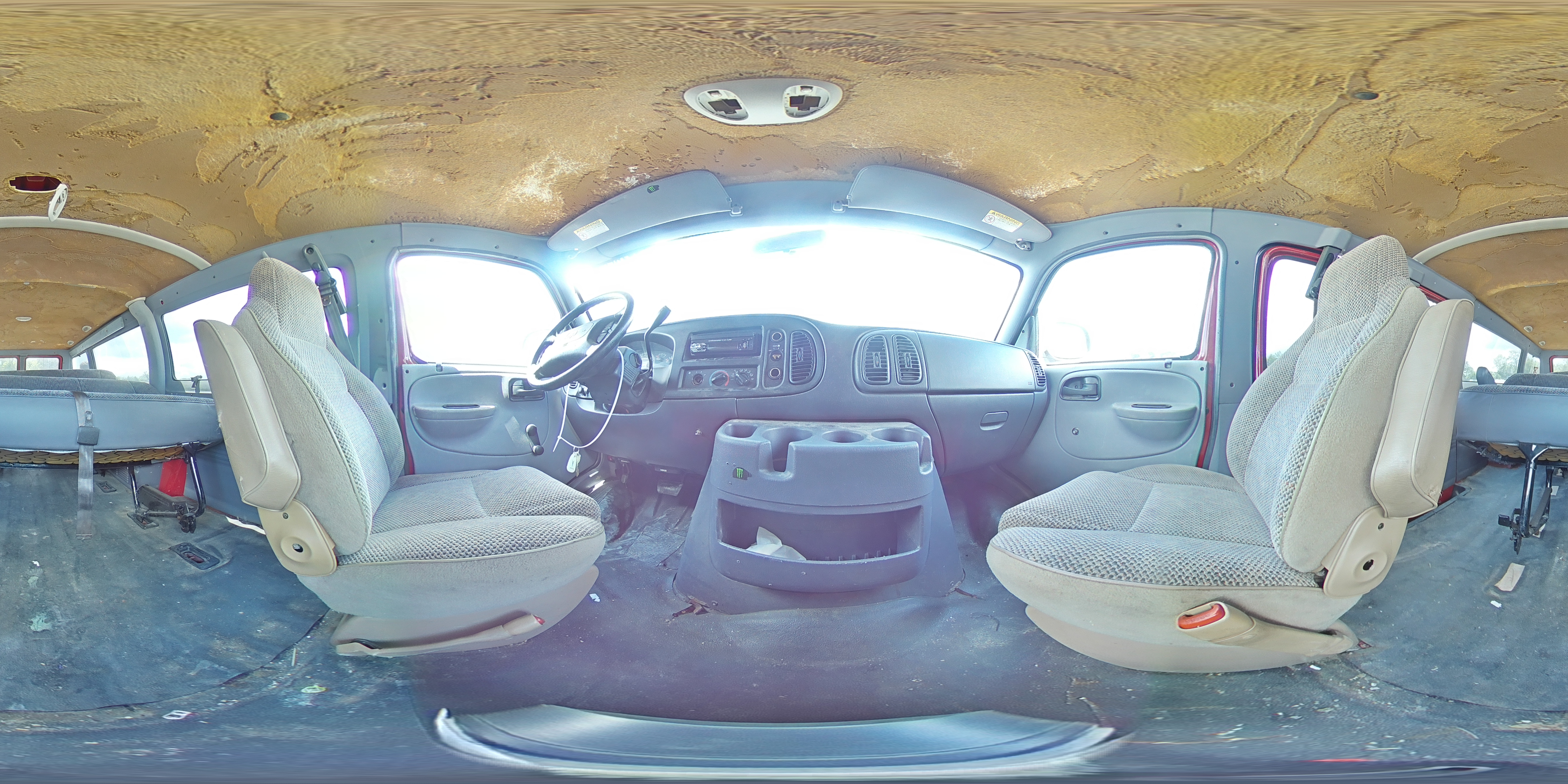 1999 Dodge Ram Wagon B3500 VIN: 2B5WB35Z3XK531675 Lot: 67712564