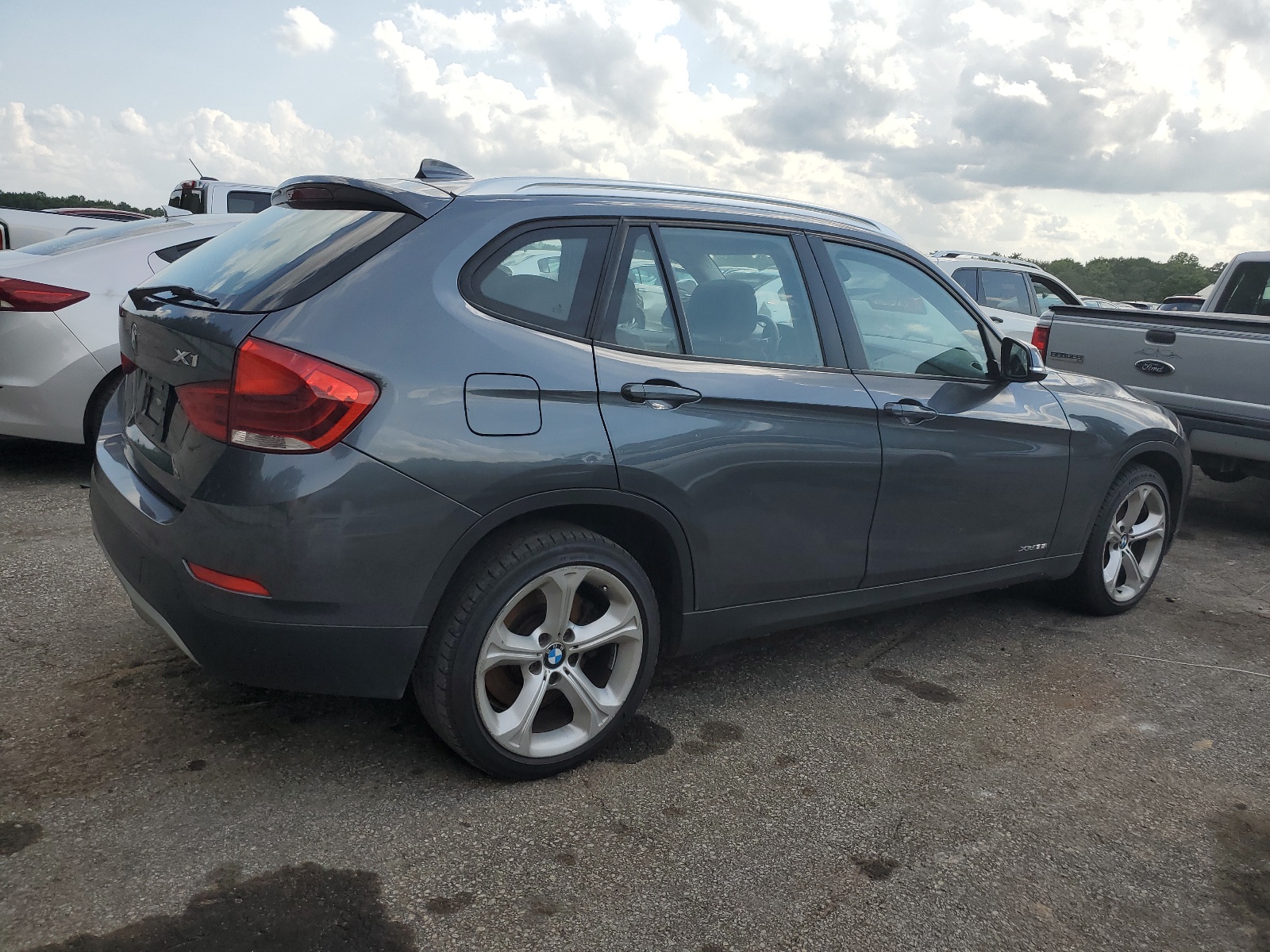 2013 BMW X1 xDrive35I vin: WBAVM5C54DVV90885