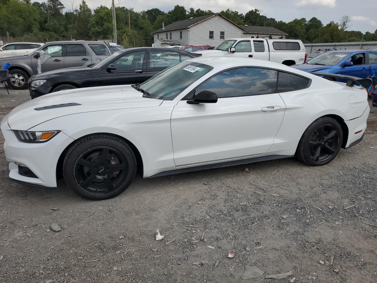 1FA6P8TH3G5289545 2016 FORD MUSTANG - Image 1