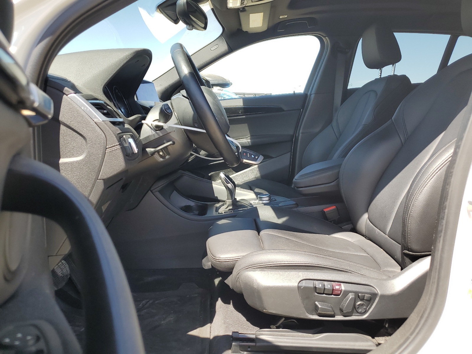 WBXYH9C00M5S09049 2021 BMW X2 Sdrive28I