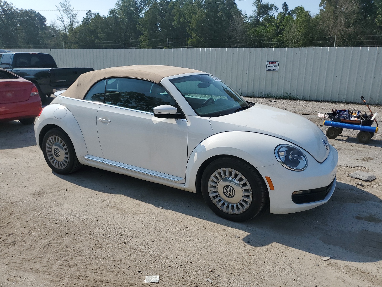 2013 Volkswagen Beetle vin: 3VW5X7ATXDM811677