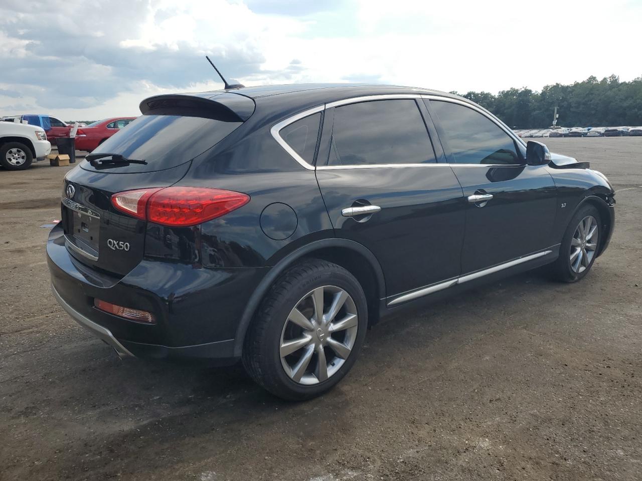 VIN JN1BJ0RP6GM233179 2016 INFINITI QX50 no.3