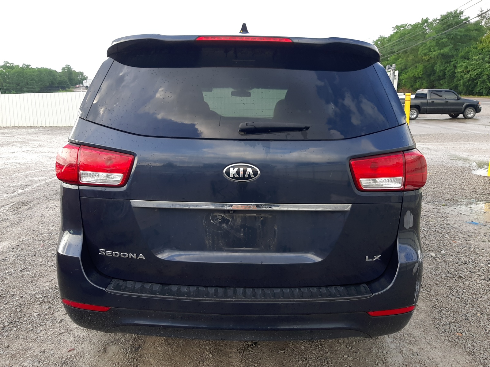 KNDMB5C13H6226880 2017 Kia Sedona Lx