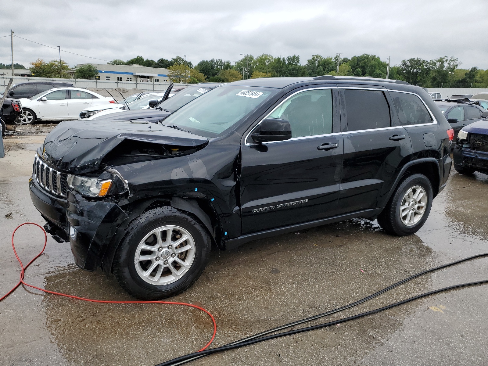 1C4RJEAG8JC311768 2018 Jeep Grand Cherokee Laredo