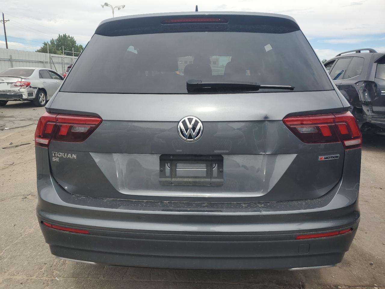 3VV2B7AX0KM149341 2019 Volkswagen Tiguan Se