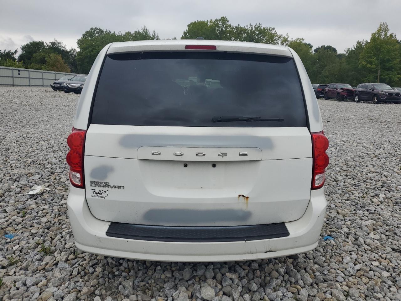 2C4RDGBG7HR563112 2017 Dodge Grand Caravan Se