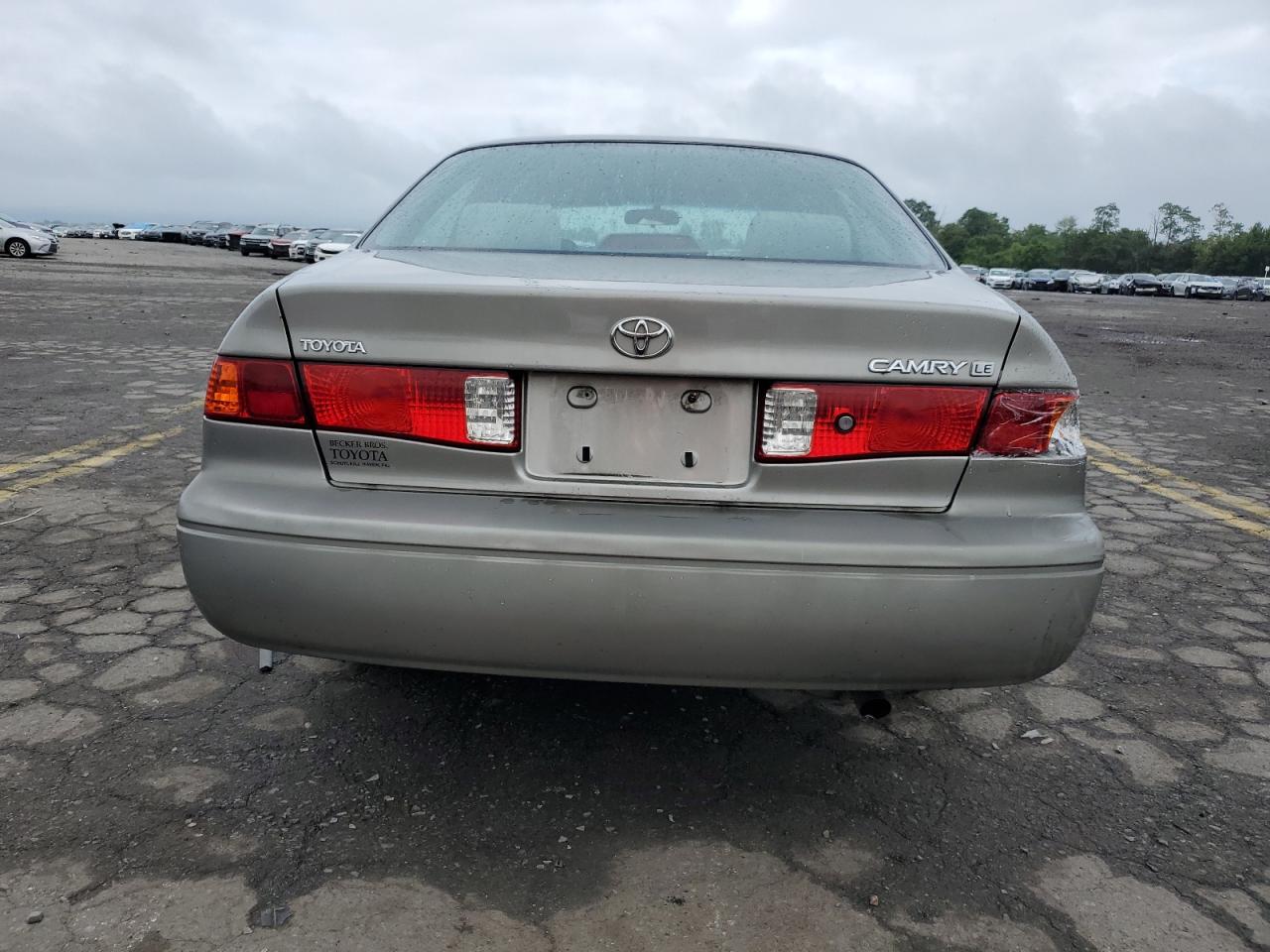 2000 Toyota Camry Ce VIN: JT2BG22K1Y0520517 Lot: 66869374