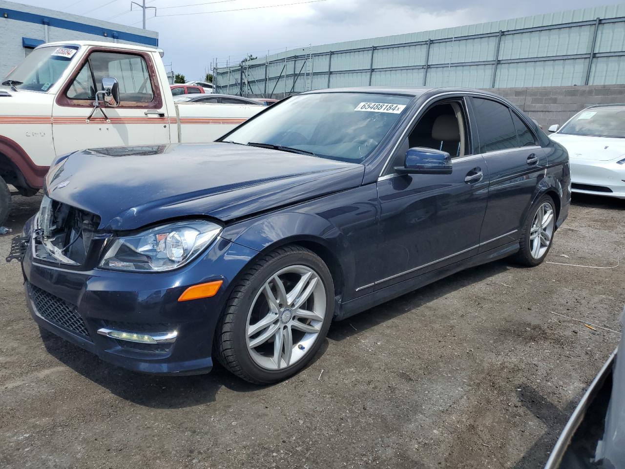 VIN WDDGF4HB9EA941755 2014 MERCEDES-BENZ C-CLASS no.1