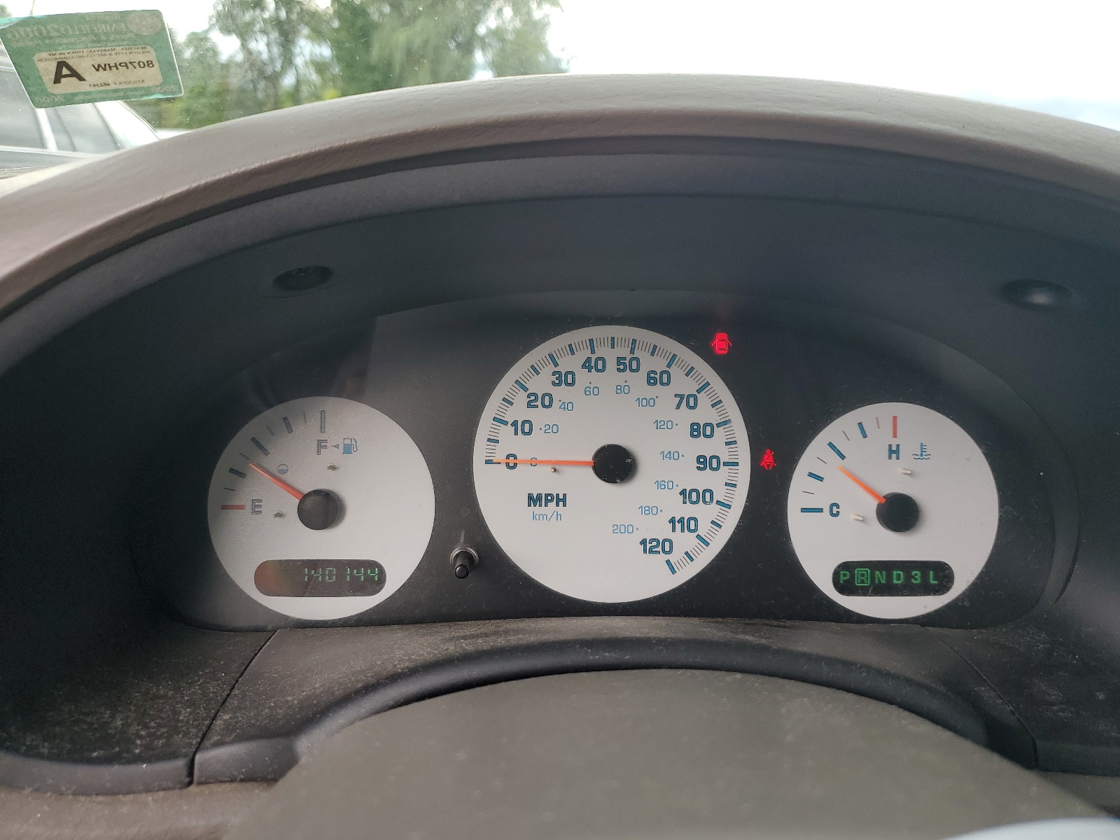 1B4GP25332B672146 2002 Dodge Caravan Se