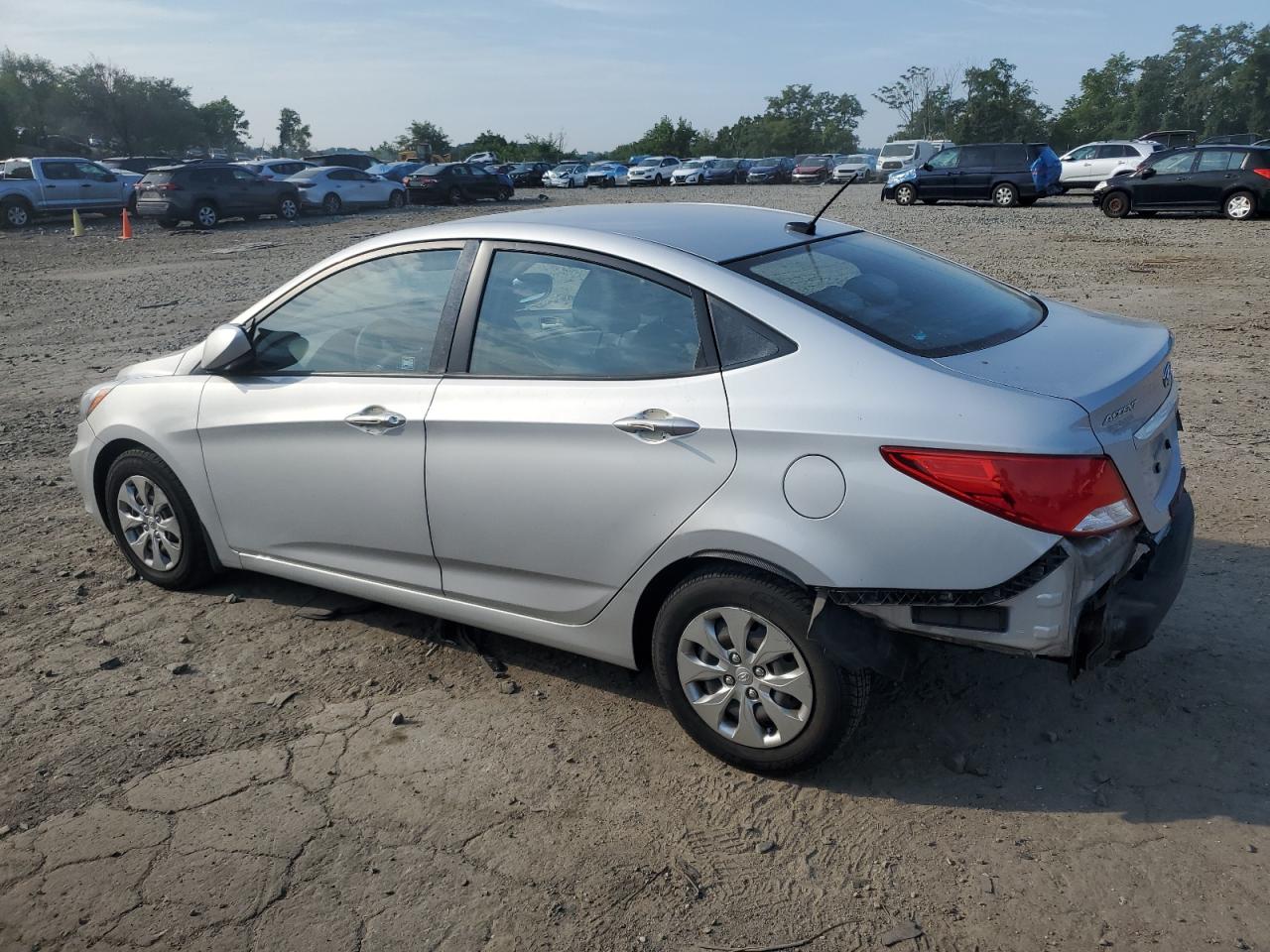 KMHCT4AE4FU876623 2015 HYUNDAI ACCENT - Image 2