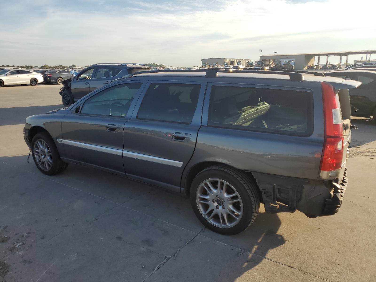 YV1SW59V642369551 2004 Volvo V70 Fwd