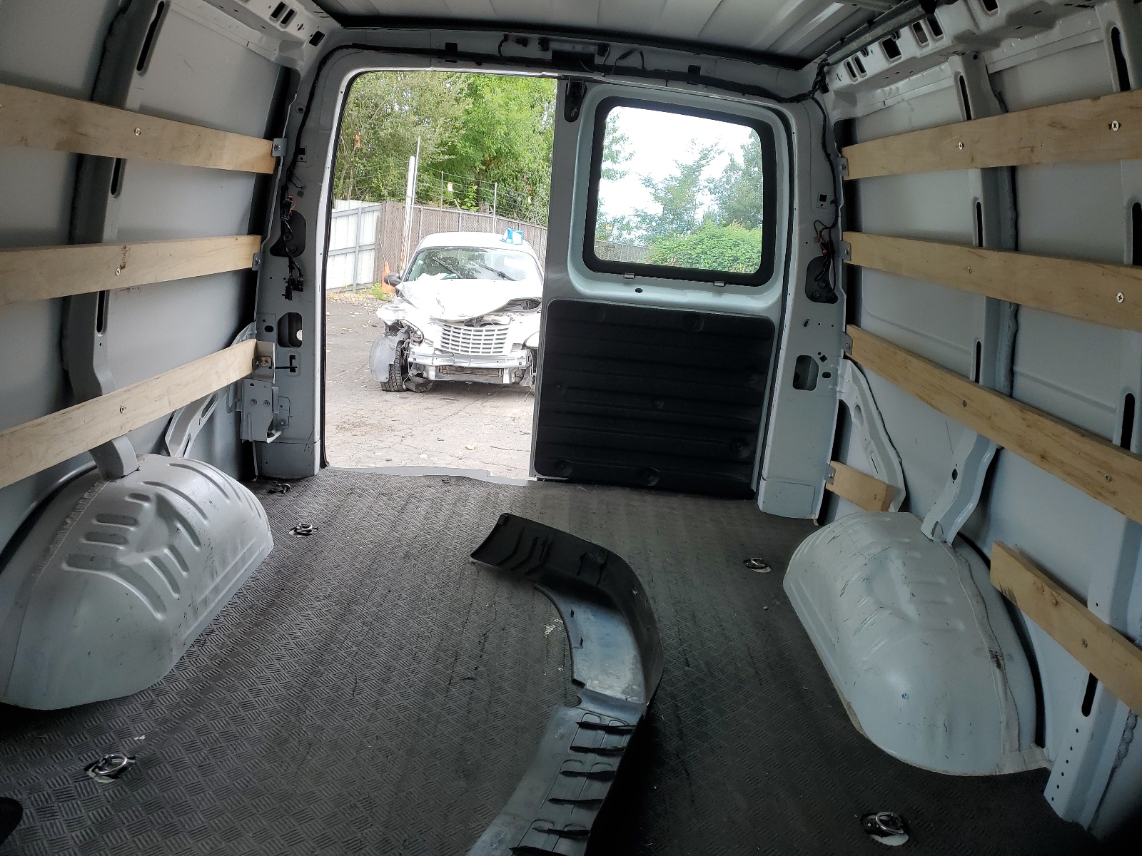 1GCWGAFP2N1252267 2022 Chevrolet Express G2500