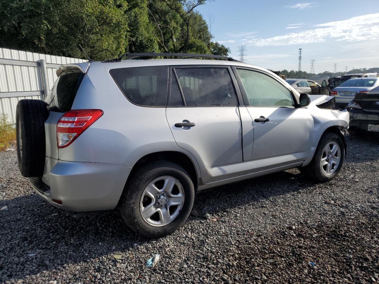 2010 Toyota RAV 4 - Image 3
