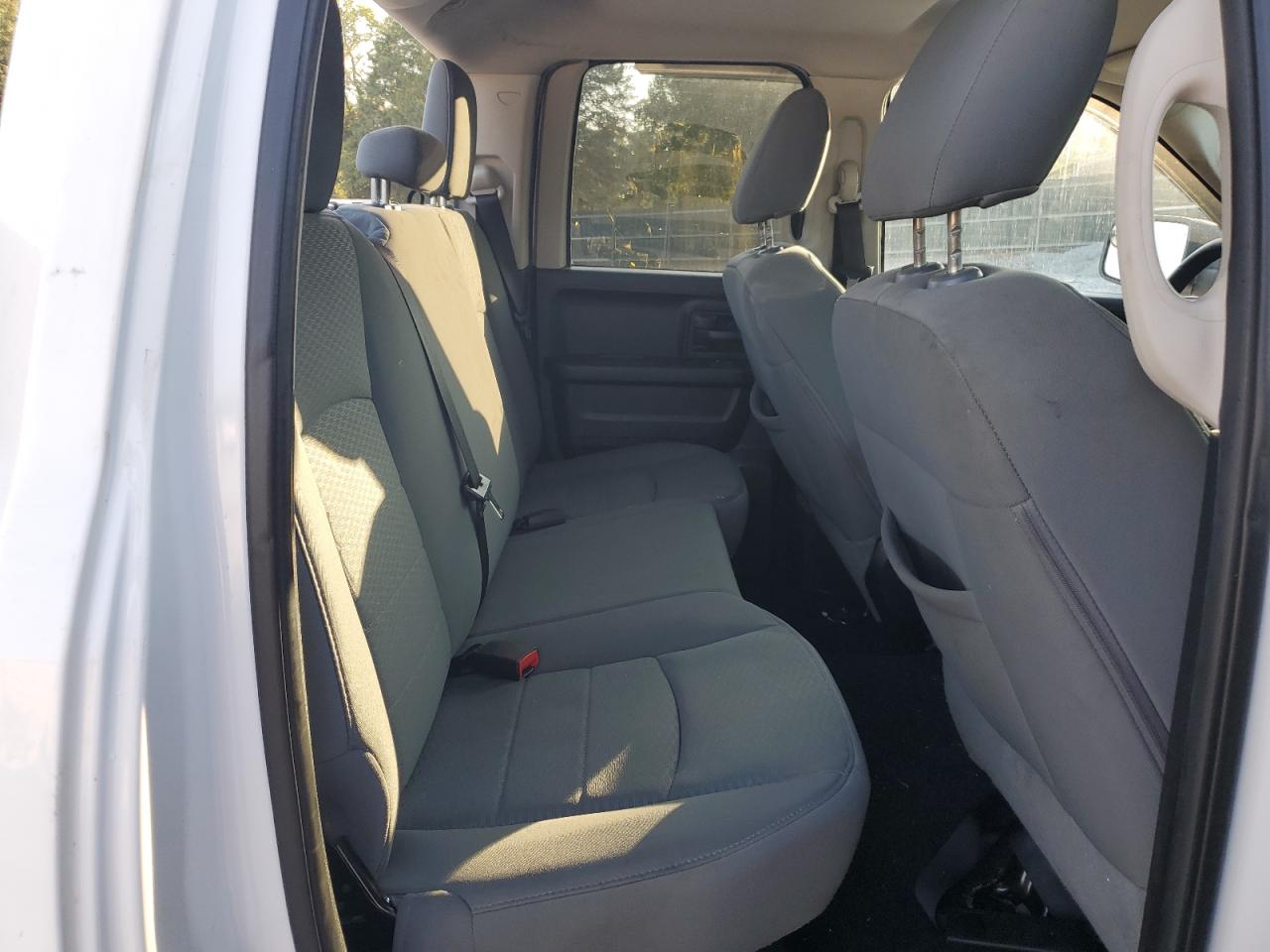 2013 RAM 1500 - Image 10