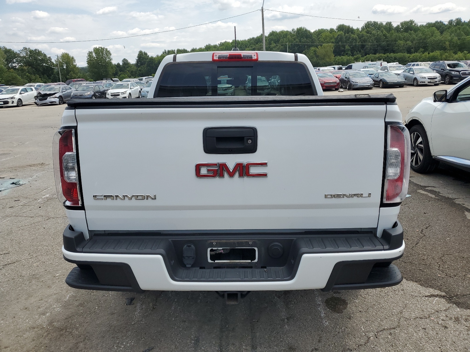 1GTG6EENXH1108131 2017 GMC Canyon Denali