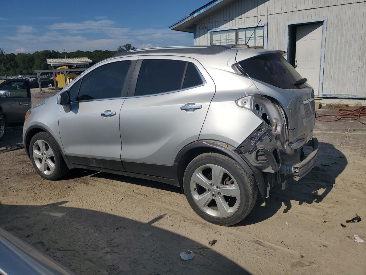 KL4CJASB3FB167409 2015 BUICK ENCORE - Image 2