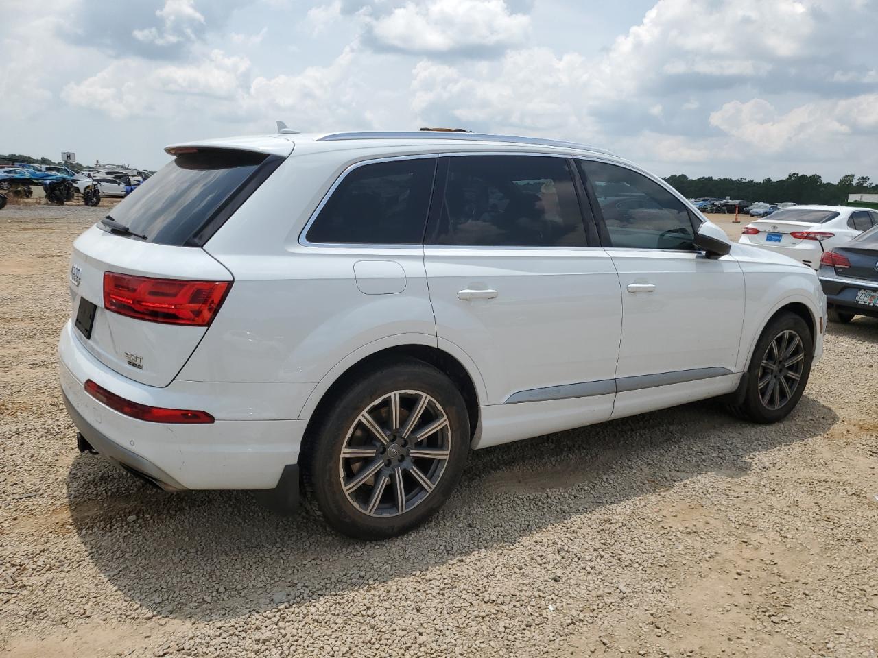 WA1LAAF79HD037793 2017 Audi Q7 Premium Plus