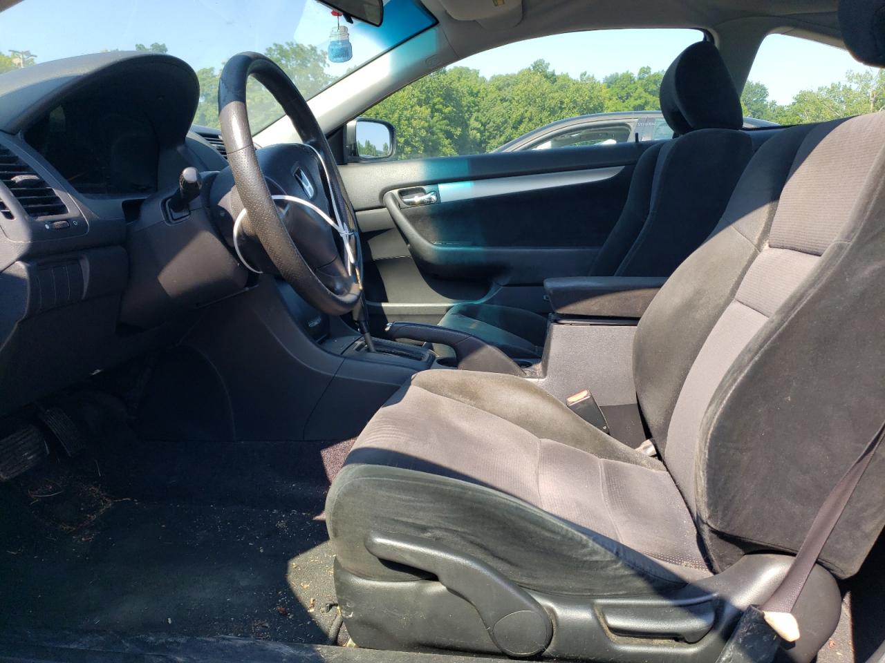 2005 Honda Accord Lx VIN: 1HGCM72315A000772 Lot: 65711564