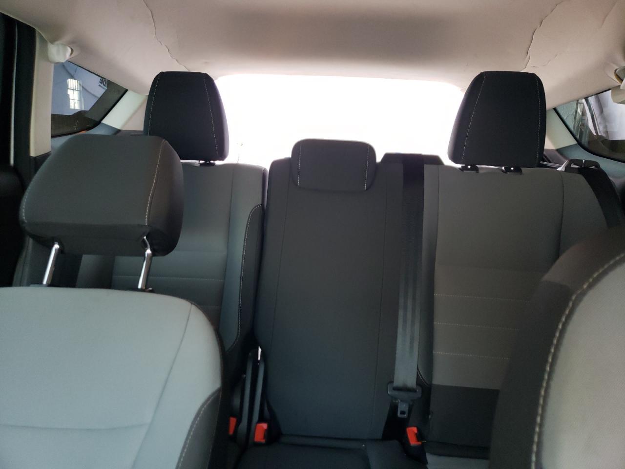 2017 Ford Escape S VIN: 1FMCU0F78HUB72492 Lot: 65951754