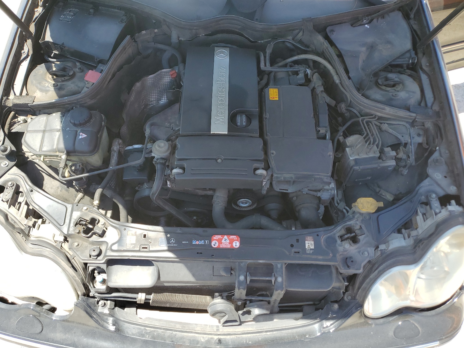 WDBRF40J74F516945 2004 Mercedes-Benz C 230K Sport Sedan