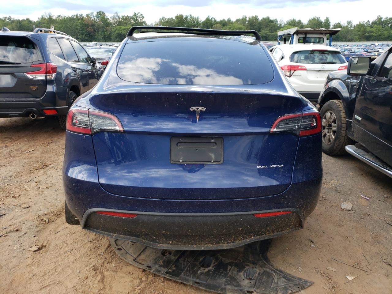 7SAYGDEE8NF463901 Tesla Model Y  6