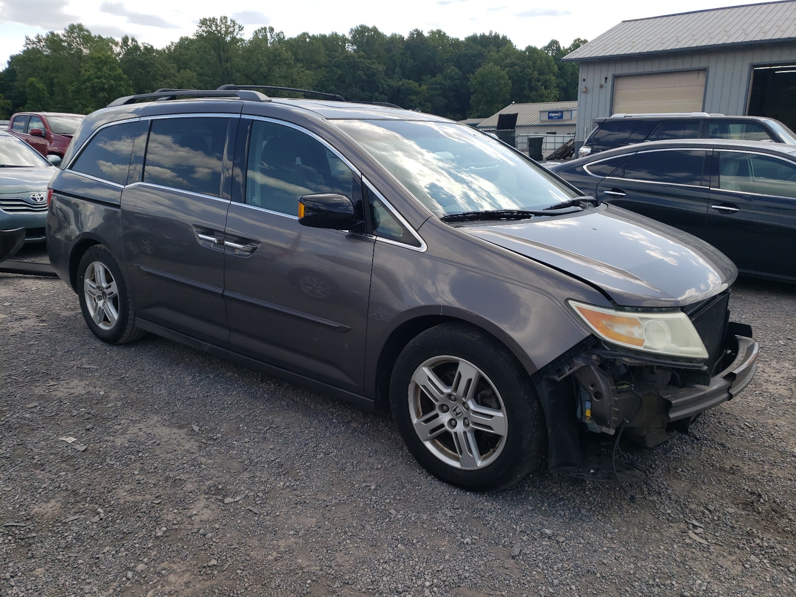 5FNRL5H99BB057770 2011 Honda Odyssey Touring