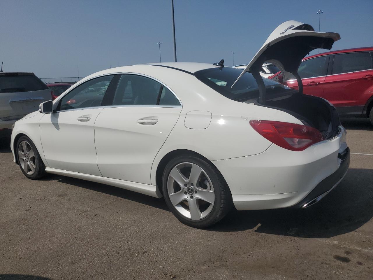 WDDSJ4GB2KN725146 2019 MERCEDES-BENZ CLA CLASS - Image 2