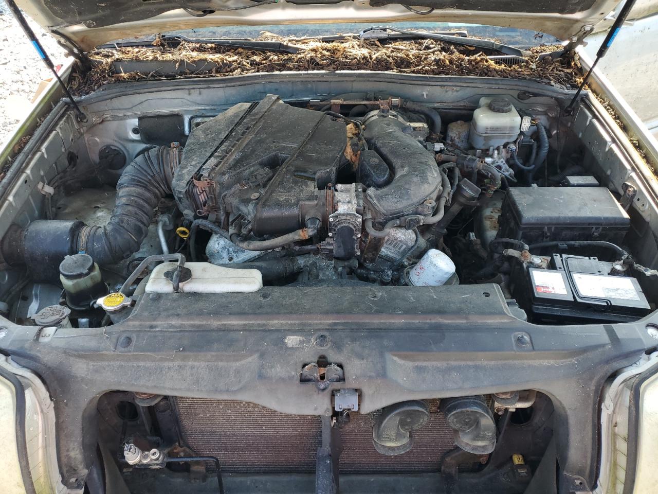 2005 Toyota 4Runner - Image 12