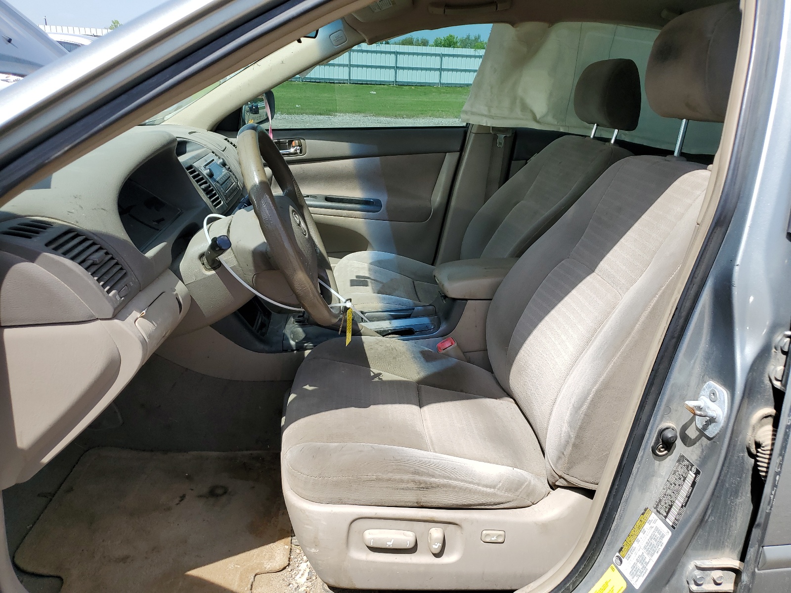 4T1BE30K45U989185 2005 Toyota Camry Le