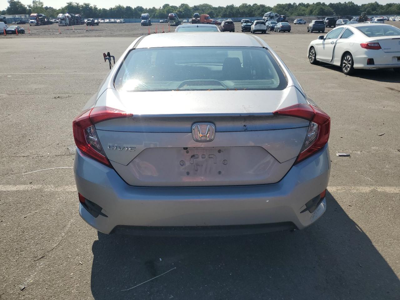 2HGFC2F54JH528347 2018 Honda Civic Lx