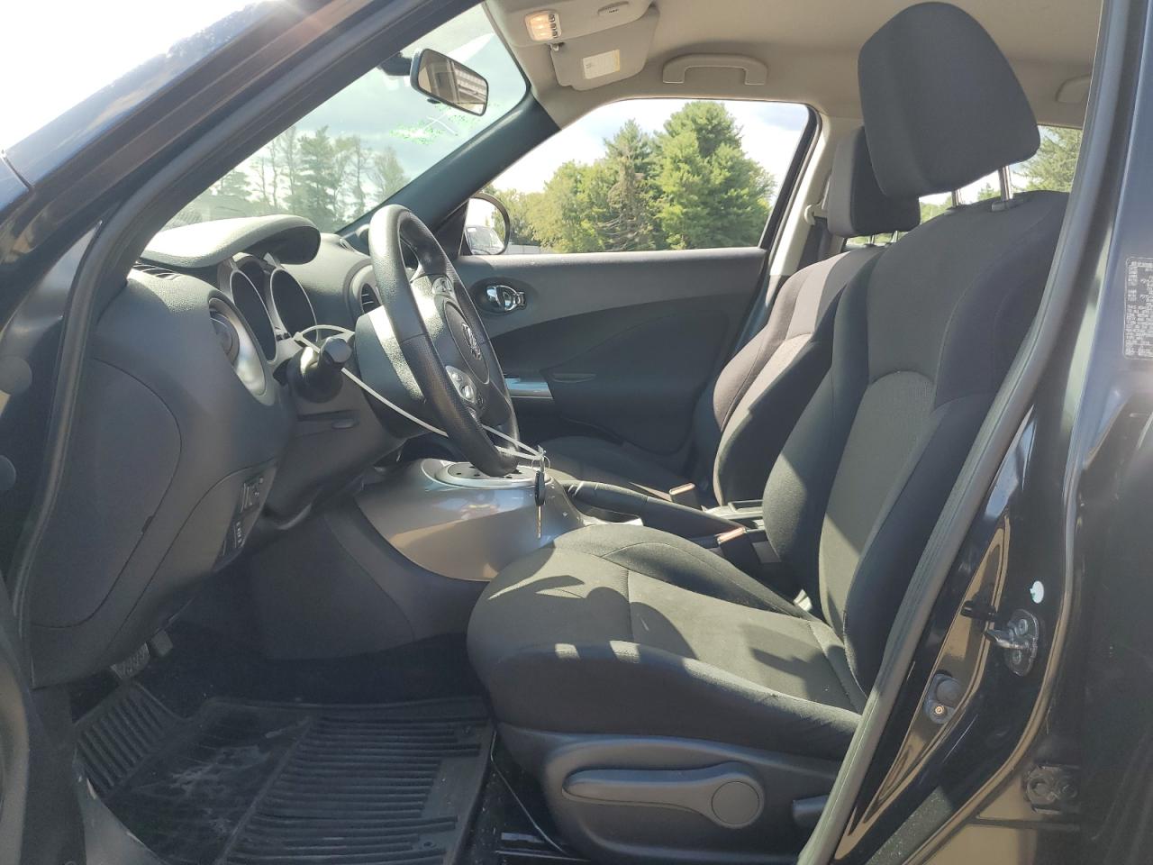 2011 Nissan Juke S VIN: JN8AF5MVXBT028559 Lot: 66839124