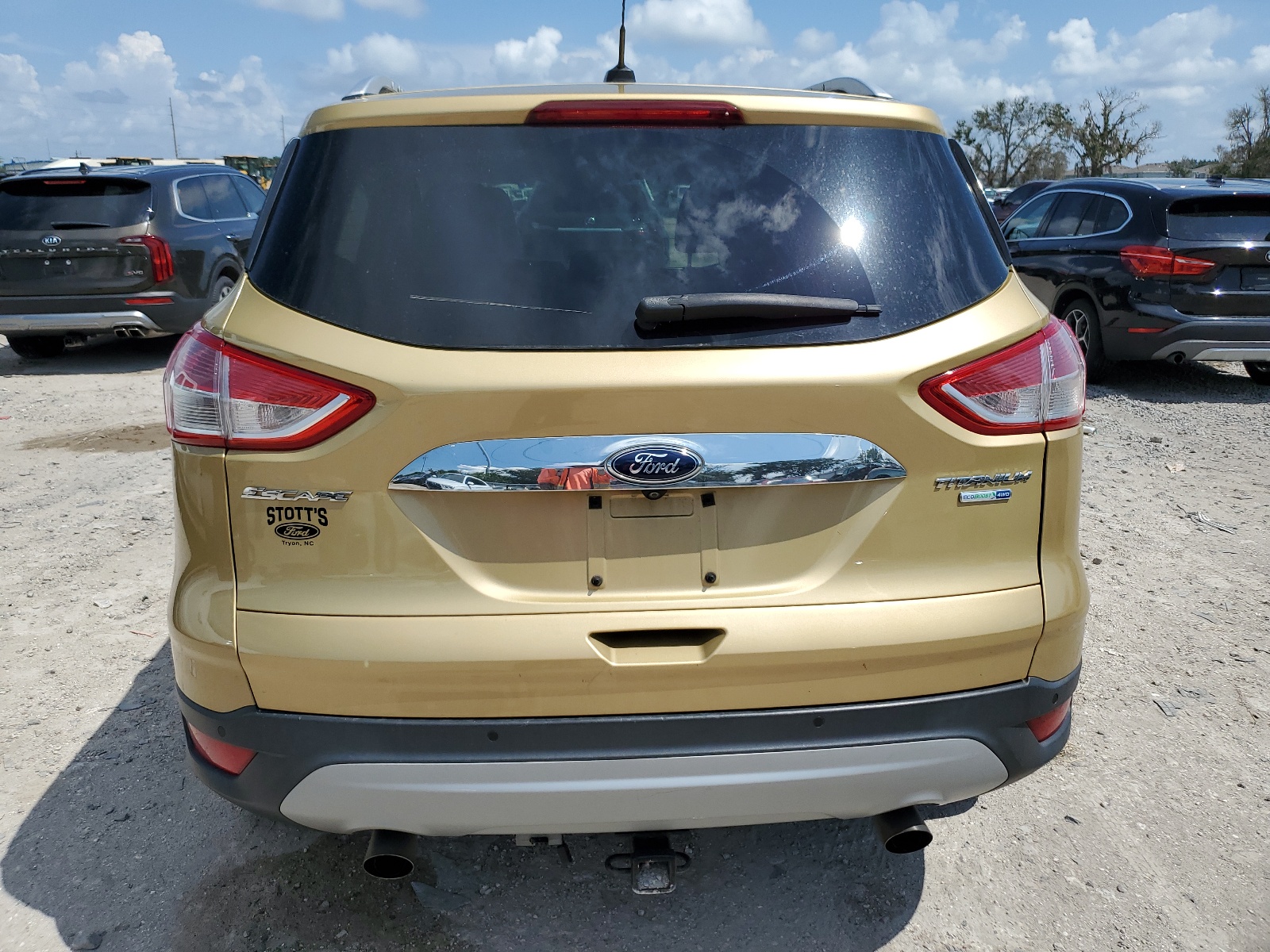 1FMCU9J99EUD35711 2014 Ford Escape Titanium