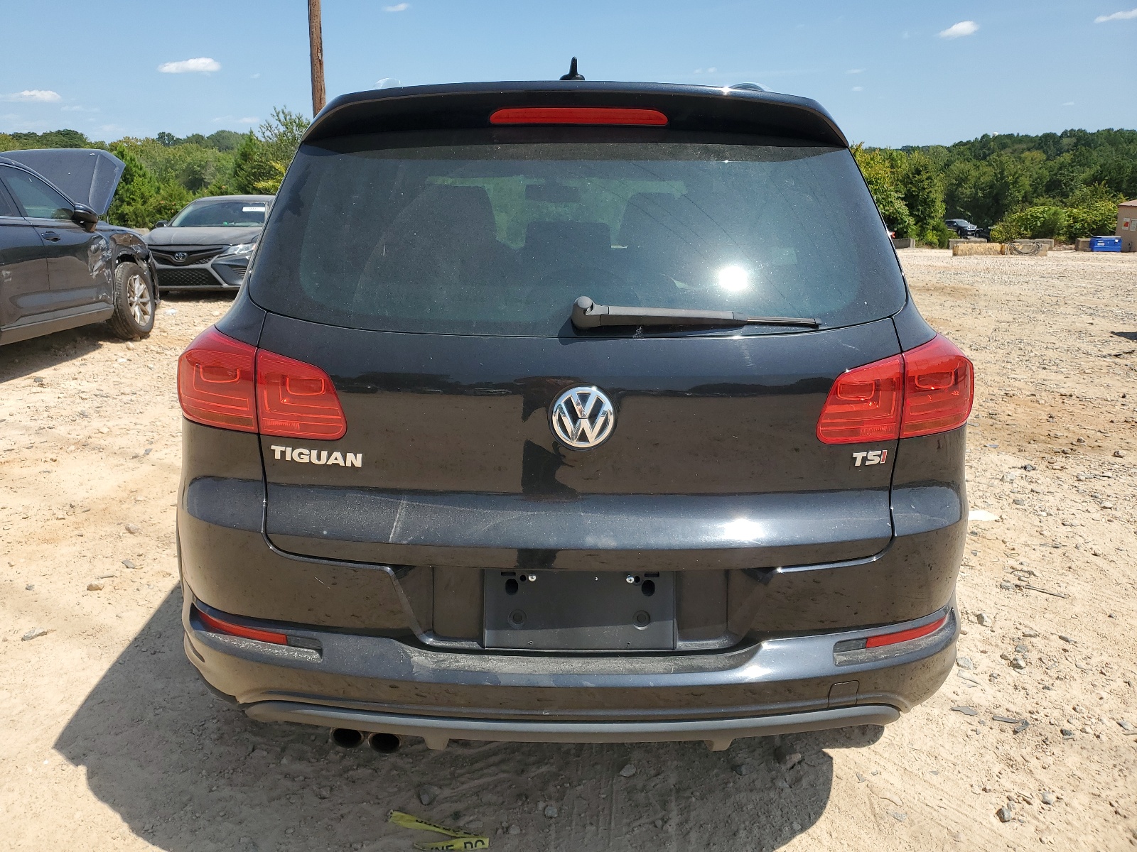 WVGAV7AX7GW018590 2016 Volkswagen Tiguan S