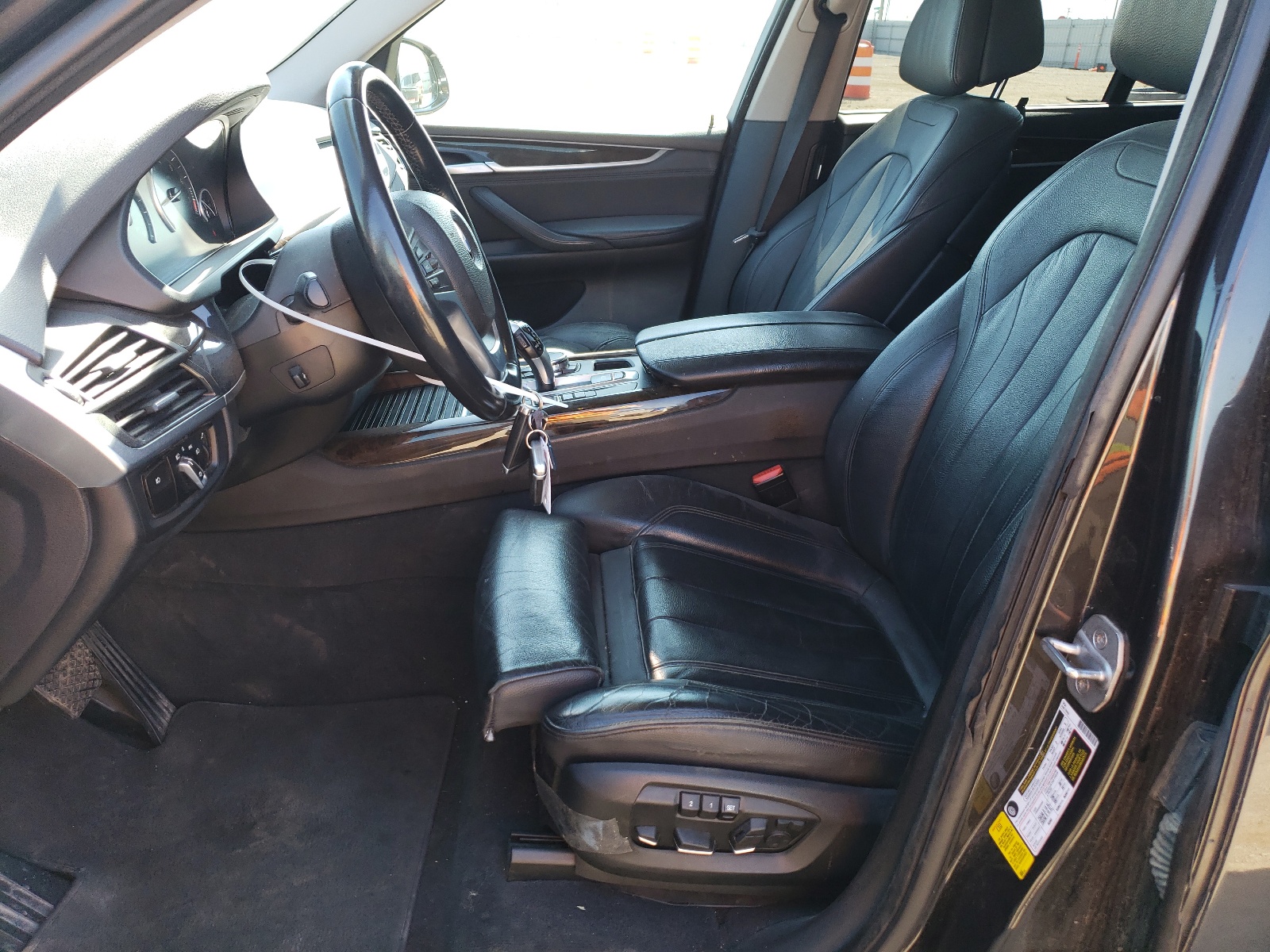 5UXKR2C53F0H39892 2015 BMW X5 Sdrive35I