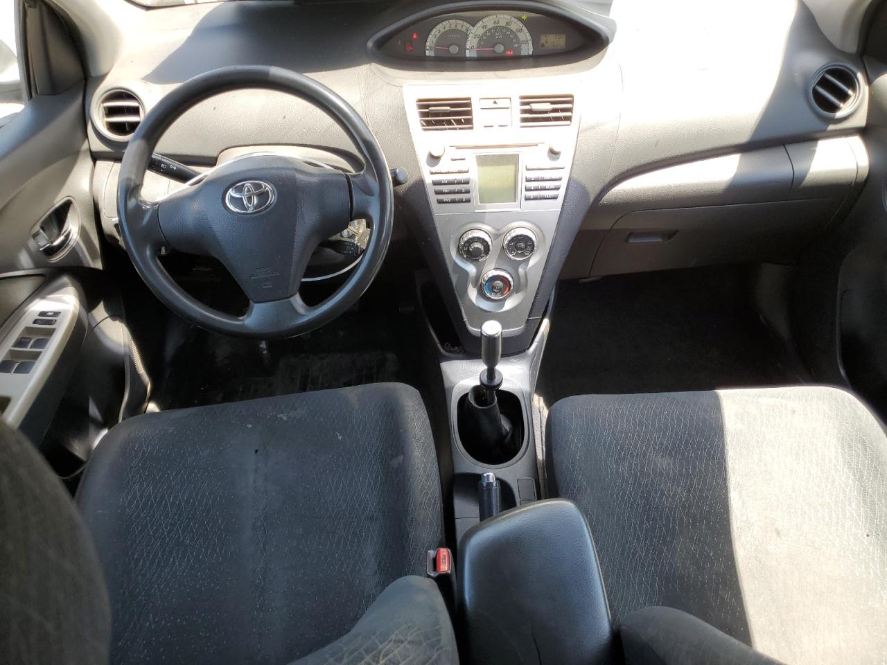 JTDBT923871151880 2007 Toyota Yaris