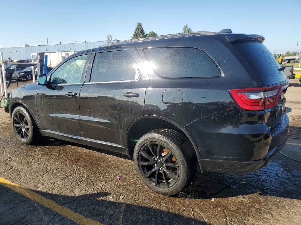 1C4RDJDG4JC415668 2018 DODGE DURANGO - Image 2