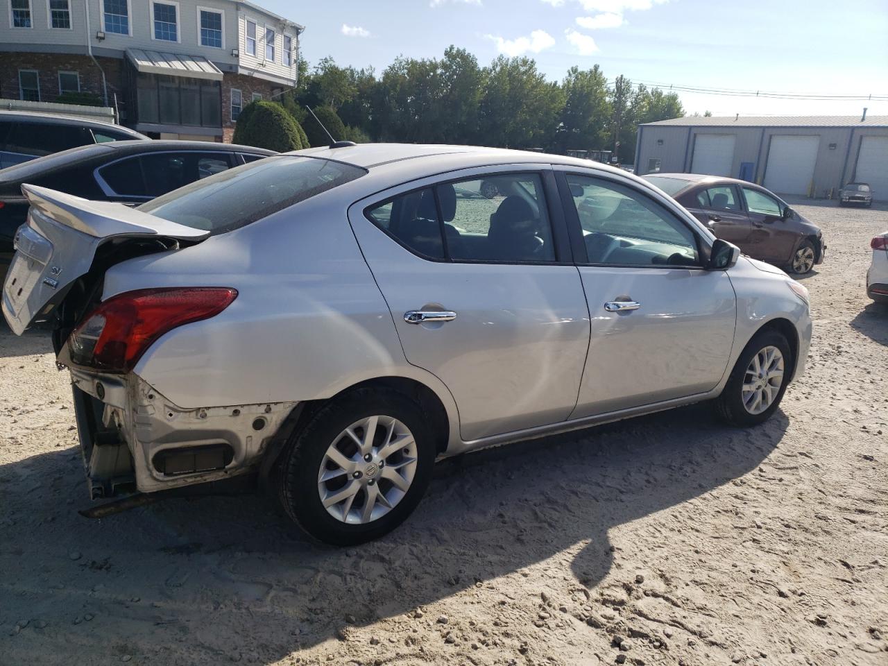 2018 Nissan Versa - Image 3