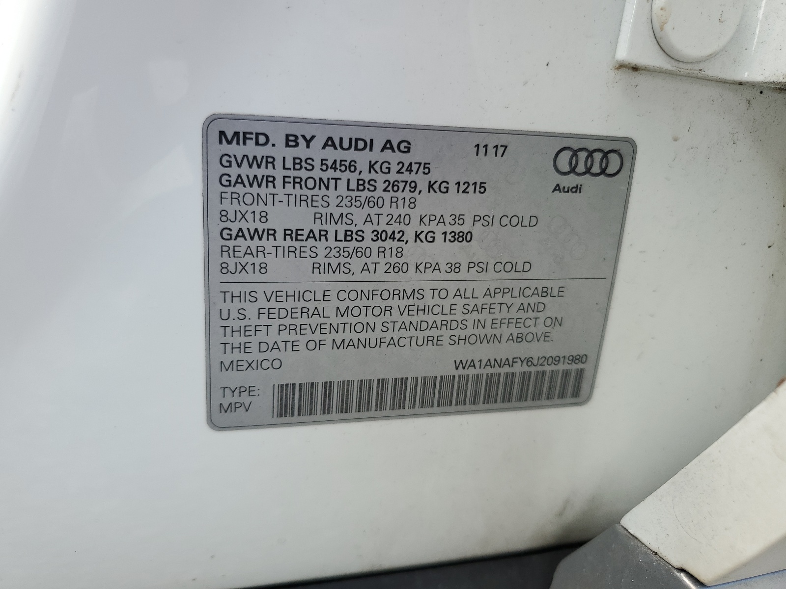 WA1ANAFY6J2091980 2018 Audi Q5 Premium