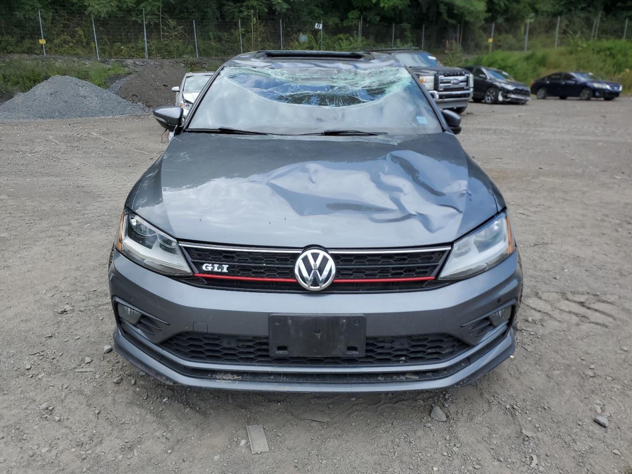2017 Volkswagen Jetta - Image 5