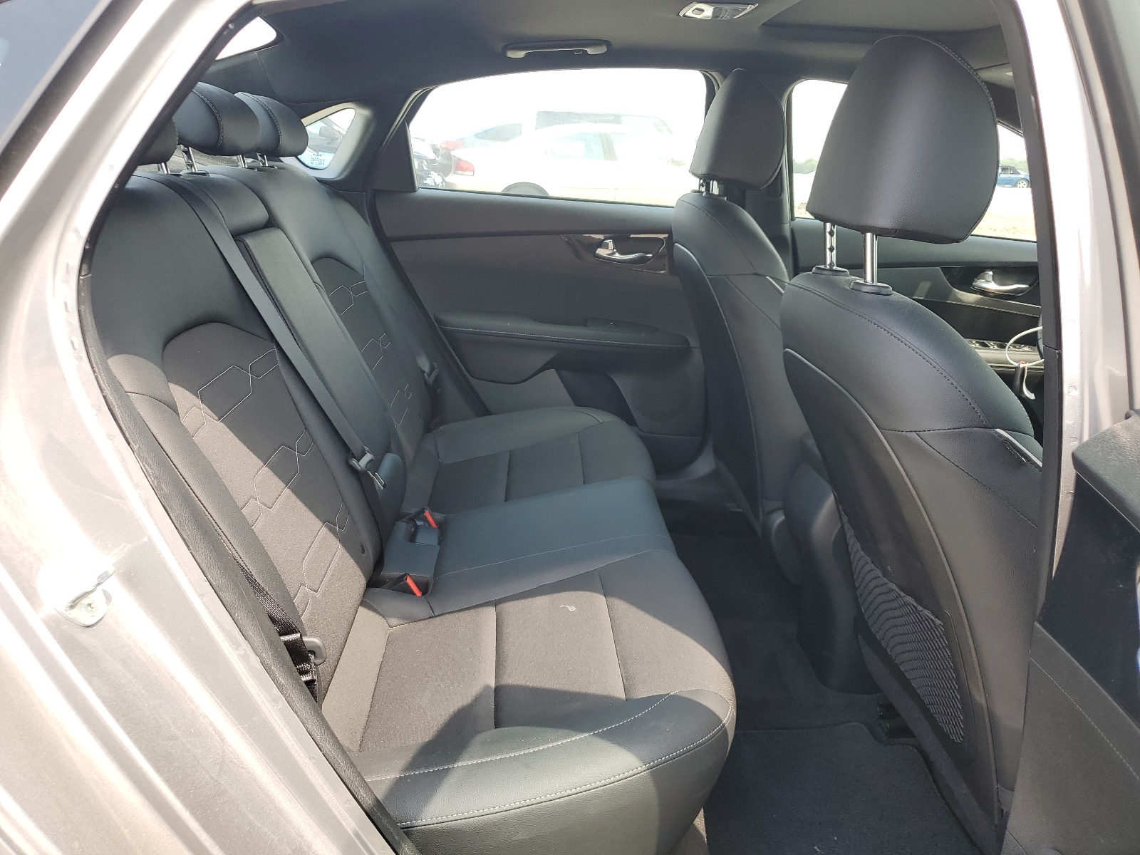 3KPF54AD9NE487508 2022 Kia Forte Gt Line