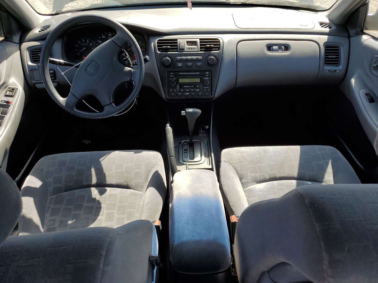 JHMCG56611C032472 2001 Honda Accord Ex