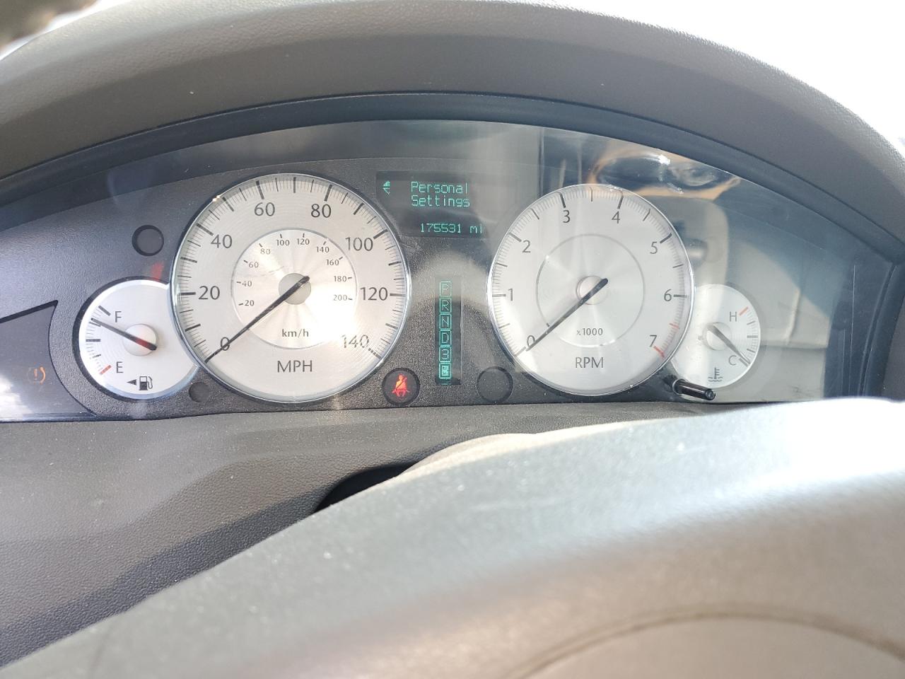 2008 Chrysler 300 Limited VIN: 2C3KA33GX8H120335 Lot: 62623294