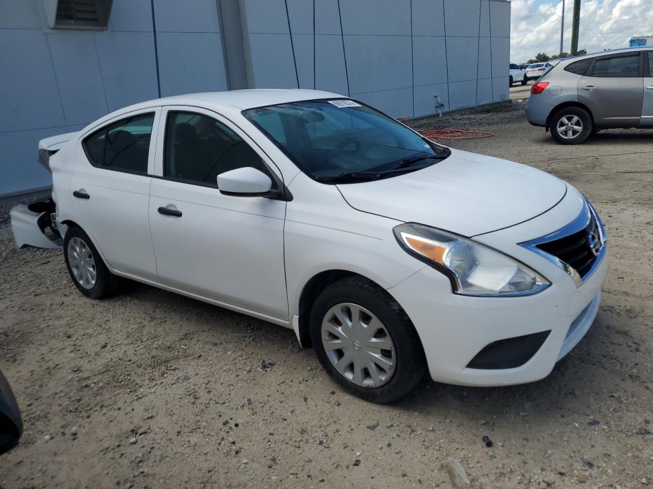 3N1CN7AP5HL858682 2017 Nissan Versa S