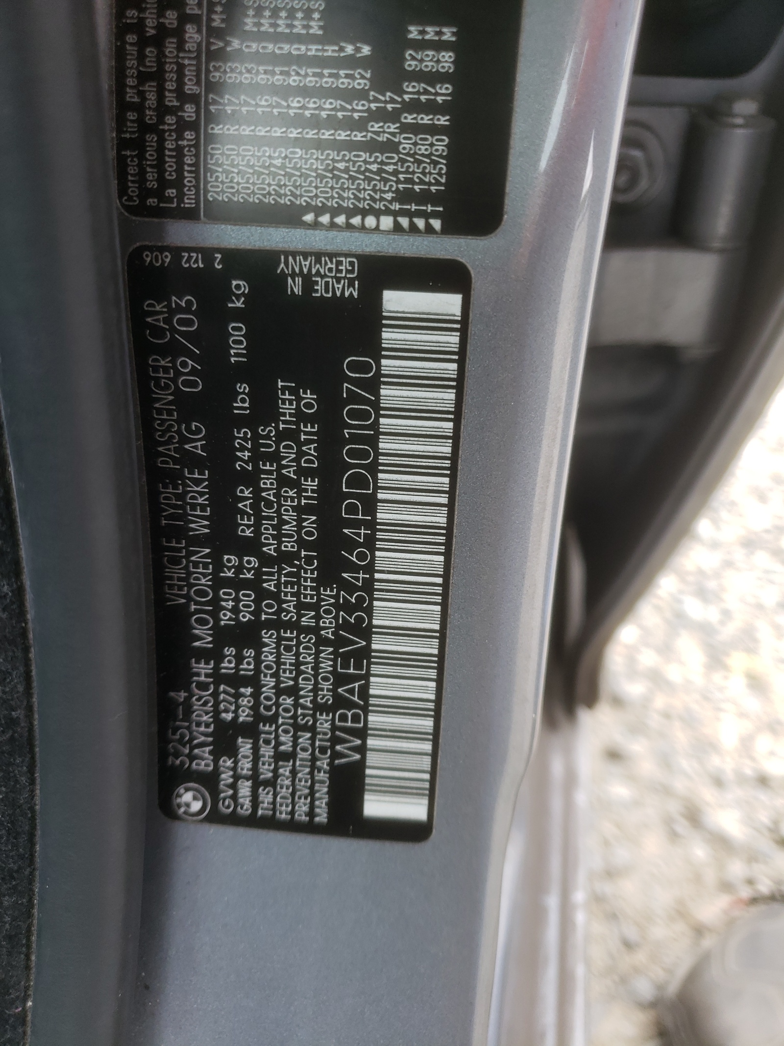 WBAEV33464PD01070 2004 BMW 325 I